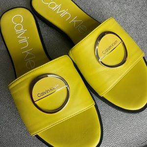 Calvin Klein sandals💚